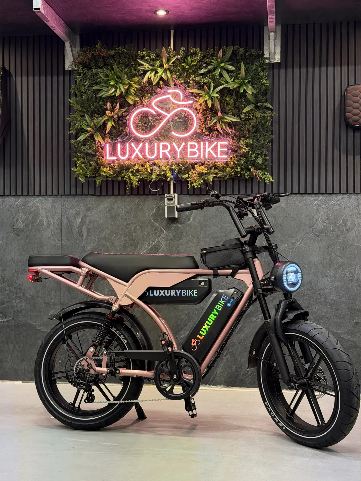 V29 pro dubbele accu Rose Gold